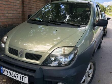 Зелений Рено 8, об'ємом двигуна 2 л та пробігом 198 тис. км за 3866 $, фото 1 на Automoto.ua