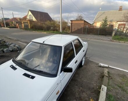 Белый Рено 9, объемом двигателя 0 л и пробегом 2 тыс. км за 1600 $, фото 1 на Automoto.ua