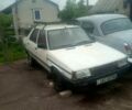 Белый Рено 9, объемом двигателя 0 л и пробегом 300 тыс. км за 242 $, фото 1 на Automoto.ua