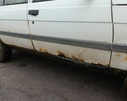 Білий Рено 9, об'ємом двигуна 1.7 л та пробігом 1000 тис. км за 474 $, фото 4 на Automoto.ua