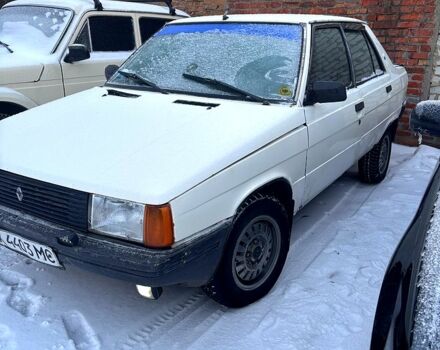 Белый Рено 9, объемом двигателя 1.7 л и пробегом 200 тыс. км за 1984 $, фото 1 на Automoto.ua