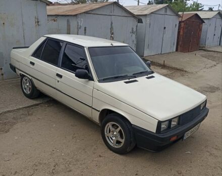 Белый Рено 9, объемом двигателя 1.4 л и пробегом 205 тыс. км за 2200 $, фото 1 на Automoto.ua