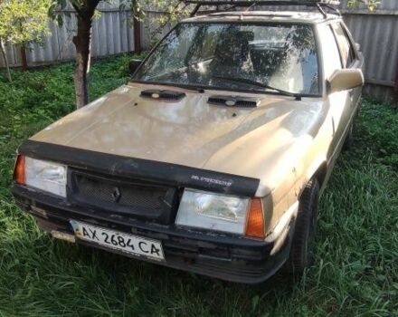 Бежевий Рено 9, об'ємом двигуна 1.4 л та пробігом 100 тис. км за 607 $, фото 1 на Automoto.ua