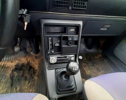 Красный Рено 9, объемом двигателя 1.5 л и пробегом 179 тыс. км за 500 $, фото 8 на Automoto.ua