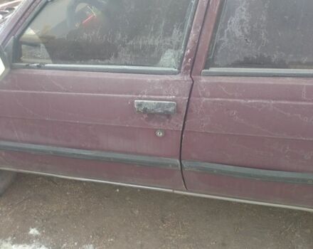 Червоний Рено 9, об'ємом двигуна 1.7 л та пробігом 1000 тис. км за 600 $, фото 1 на Automoto.ua