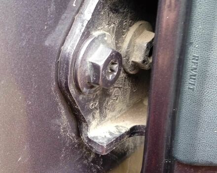 Серый Рено 9, объемом двигателя 1.6 л и пробегом 290 тыс. км за 167000 $, фото 4 на Automoto.ua