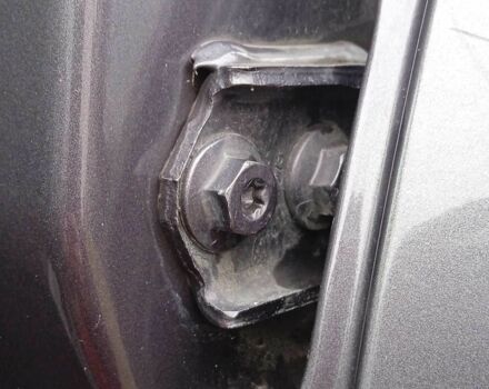 Серый Рено 9, объемом двигателя 1.6 л и пробегом 290 тыс. км за 167000 $, фото 5 на Automoto.ua