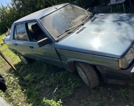Серый Рено 9, объемом двигателя 1.7 л и пробегом 1 тыс. км за 434 $, фото 1 на Automoto.ua