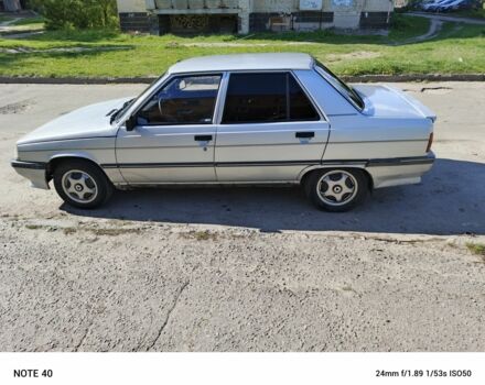 Серый Рено 9, объемом двигателя 1.4 л и пробегом 210 тыс. км за 1423 $, фото 4 на Automoto.ua