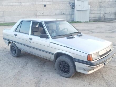 Рено 9 1987 в Павлограде на Automoto.ua Серый Рено 9, объемом двигателя 1.4 л и пробегом 67 тыс. км за 650 $, фото 1 на Automoto.ua