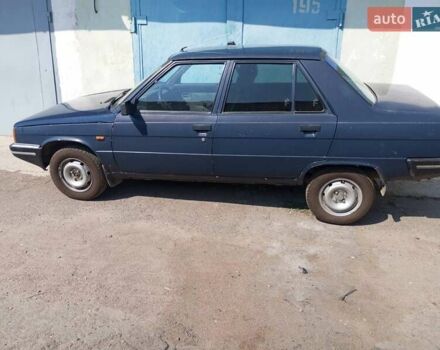 Синий Рено 9, объемом двигателя 1.11 л и пробегом 200 тыс. км за 800 $, фото 1 на Automoto.ua