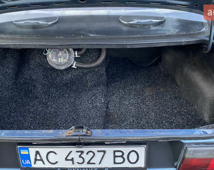 Синий Рено 9, объемом двигателя 1.4 л и пробегом 300 тыс. км за 1400 $, фото 27 на Automoto.ua