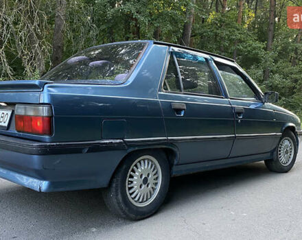 Синий Рено 9, объемом двигателя 1.4 л и пробегом 300 тыс. км за 1400 $, фото 3 на Automoto.ua