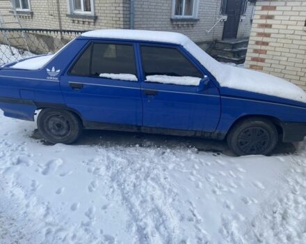 Синій Рено 9, об'ємом двигуна 1.3 л та пробігом 100 тис. км за 416 $, фото 2 на Automoto.ua