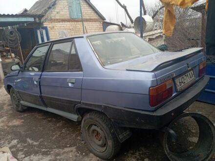 Синій Рено 9, об'ємом двигуна 0 л та пробігом 40 тис. км за 301 $, фото 1 на Automoto.ua