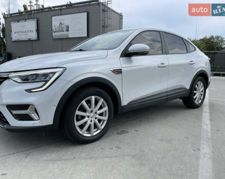 Белый Рено Arkana, объемом двигателя 1.6 л и пробегом 101 тыс. км за 15900 $, фото 12 на Automoto.ua