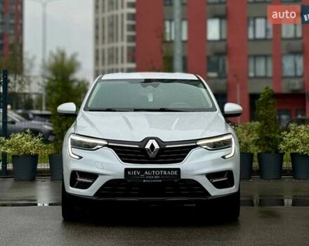 Белый Рено Arkana, объемом двигателя 1.6 л и пробегом 101 тыс. км за 15700 $, фото 2 на Automoto.ua