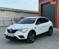 Белый Рено Arkana, объемом двигателя 1.6 л и пробегом 95 тыс. км за 15500 $, фото 1 на Automoto.ua