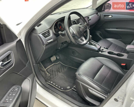 Белый Рено Arkana, объемом двигателя 1.6 л и пробегом 101 тыс. км за 15900 $, фото 3 на Automoto.ua