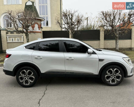 Белый Рено Arkana, объемом двигателя 1.33 л и пробегом 50 тыс. км за 15750 $, фото 3 на Automoto.ua