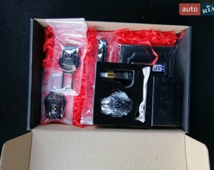Белый Рено Arkana, объемом двигателя 1.6 л и пробегом 55 тыс. км за 15700 $, фото 13 на Automoto.ua
