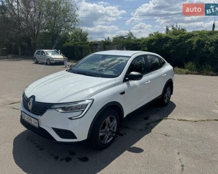 Белый Рено Arkana, объемом двигателя 1.6 л и пробегом 52 тыс. км за 17000 $, фото 1 на Automoto.ua