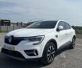 Белый Рено Arkana, объемом двигателя 1.6 л и пробегом 220 тыс. км за 19999 $, фото 1 на Automoto.ua
