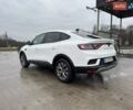 Белый Рено Arkana, объемом двигателя 1.6 л и пробегом 22 тыс. км за 24500 $, фото 4 на Automoto.ua