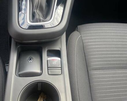 Белый Рено Arkana, объемом двигателя 1.6 л и пробегом 22 тыс. км за 24500 $, фото 12 на Automoto.ua