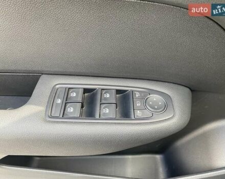 Белый Рено Arkana, объемом двигателя 1.6 л и пробегом 22 тыс. км за 24500 $, фото 10 на Automoto.ua