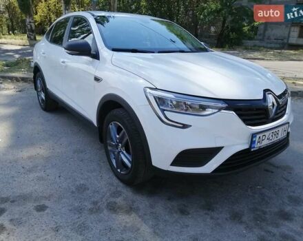 Белый Рено Arkana, объемом двигателя 1.6 л и пробегом 55 тыс. км за 15700 $, фото 1 на Automoto.ua