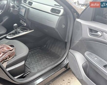 Чорний Рено Arkana, об'ємом двигуна 1.6 л та пробігом 74 тис. км за 16500 $, фото 8 на Automoto.ua