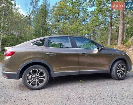 Коричневый Рено Arkana, объемом двигателя 1.3 л и пробегом 35 тыс. км за 20000 $, фото 2 на Automoto.ua