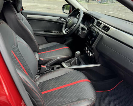 Червоний Рено Arkana, об'ємом двигуна 1.6 л та пробігом 36 тис. км за 18500 $, фото 14 на Automoto.ua