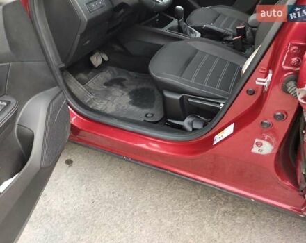 Червоний Рено Arkana, об'ємом двигуна 1.6 л та пробігом 79 тис. км за 11400 $, фото 33 на Automoto.ua