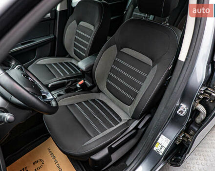 Рено Arkana, объемом двигателя 1.6 л и пробегом 90 тыс. км за 16753 $, фото 8 на Automoto.ua