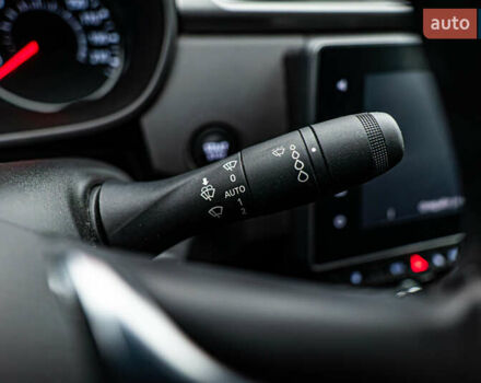 Рено Arkana, объемом двигателя 1.6 л и пробегом 90 тыс. км за 16753 $, фото 14 на Automoto.ua