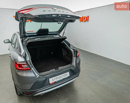 Рено Arkana, объемом двигателя 1.6 л и пробегом 90 тыс. км за 16753 $, фото 6 на Automoto.ua