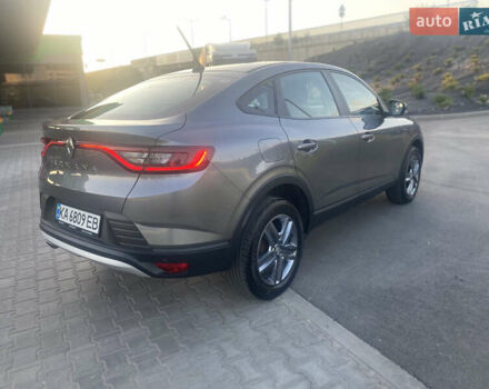 Серый Рено Arkana, объемом двигателя 1.6 л и пробегом 70 тыс. км за 16500 $, фото 9 на Automoto.ua