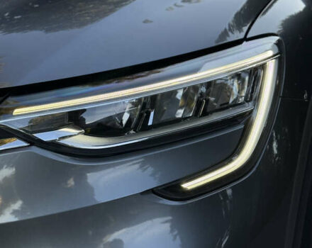 Сірий Рено Arkana, об'ємом двигуна 1.6 л та пробігом 88 тис. км за 16800 $, фото 4 на Automoto.ua
