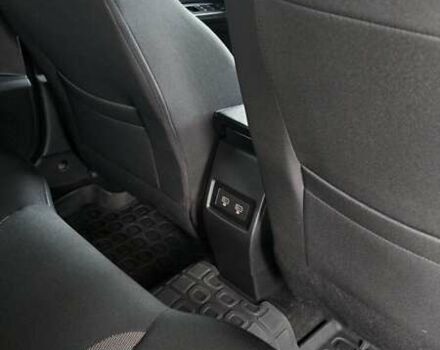 Серый Рено Arkana, объемом двигателя 1.6 л и пробегом 64 тыс. км за 17500 $, фото 32 на Automoto.ua