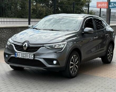 Серый Рено Arkana, объемом двигателя 1.6 л и пробегом 88 тыс. км за 16500 $, фото 3 на Automoto.ua