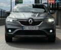 Серый Рено Arkana, объемом двигателя 1.6 л и пробегом 88 тыс. км за 16500 $, фото 10 на Automoto.ua