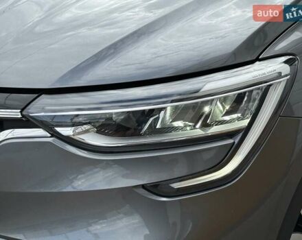 Серый Рено Arkana, объемом двигателя 1.6 л и пробегом 88 тыс. км за 16500 $, фото 8 на Automoto.ua