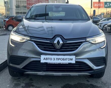 Сірий Рено Arkana, об'ємом двигуна 1.6 л та пробігом 59 тис. км за 15781 $, фото 1 на Automoto.ua