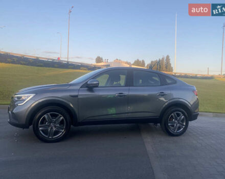 Серый Рено Arkana, объемом двигателя 1.6 л и пробегом 70 тыс. км за 16500 $, фото 8 на Automoto.ua