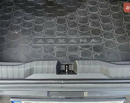 Серый Рено Arkana, объемом двигателя 1.6 л и пробегом 64 тыс. км за 17500 $, фото 14 на Automoto.ua