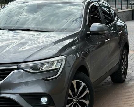 Серый Рено Arkana, объемом двигателя 1.6 л и пробегом 88 тыс. км за 16500 $, фото 5 на Automoto.ua