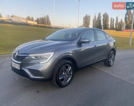 Серый Рено Arkana, объемом двигателя 1.6 л и пробегом 70 тыс. км за 16500 $, фото 7 на Automoto.ua