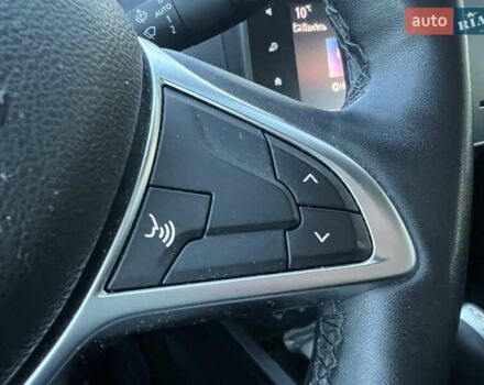 Сірий Рено Arkana, об'ємом двигуна 1.6 л та пробігом 59 тис. км за 15781 $, фото 27 на Automoto.ua